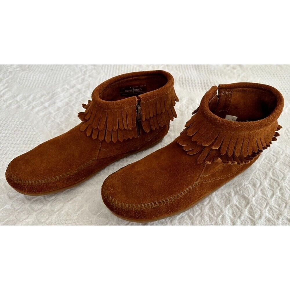 MINNETONKA Girls VTG Brown Double Fringe Moccasin Hard Sole Suede Boot Size 4